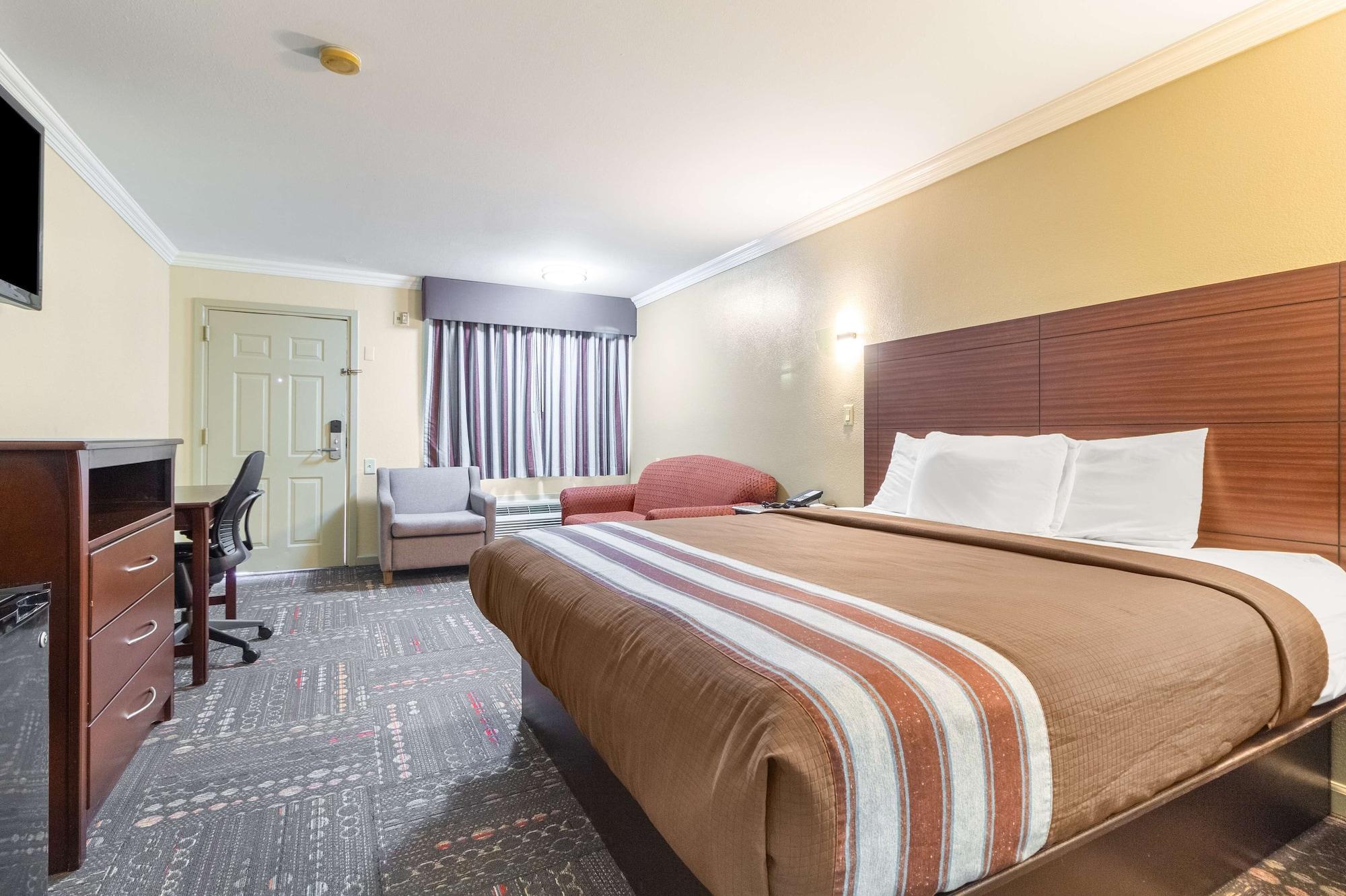 Americas Best Value Inn Houston Heights At I-45 Exteriör bild