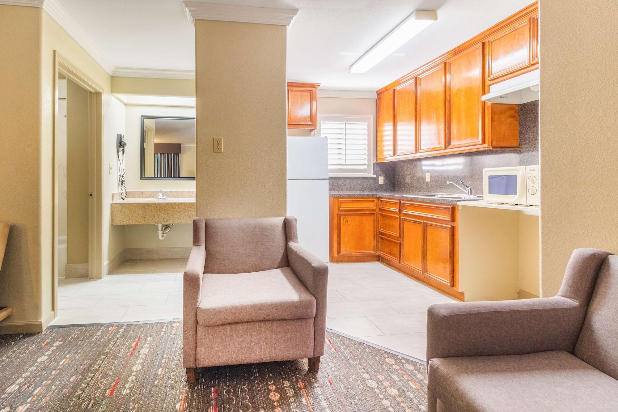 Americas Best Value Inn Houston Heights At I-45 Exteriör bild