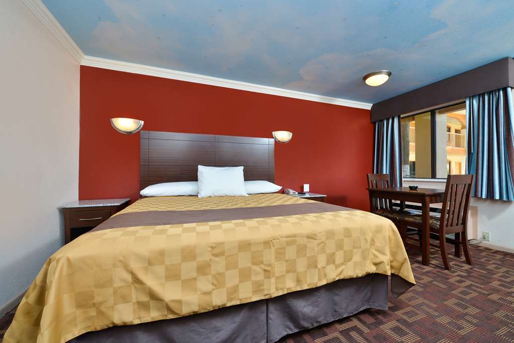 Americas Best Value Inn Houston Heights At I-45 Rum bild